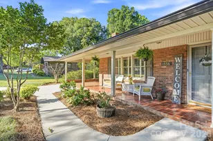 1556 Nottingham Dr, Newton, NC 28658 - Photo 3