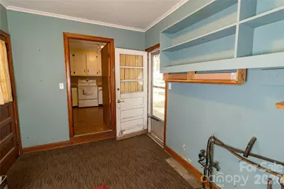 609 Wilcox Avenue, Gaffney, SC 29341 - Photo 15