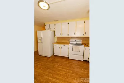 609 Wilcox Avenue, Gaffney, SC 29341 - Photo 13