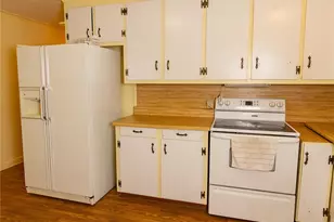 609 Wilcox Ave, Gaffney, SC 29341 - Photo 13
