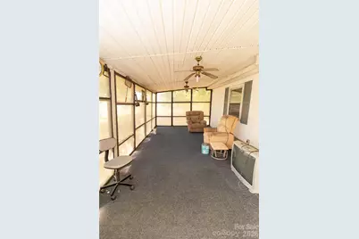 609 Wilcox Avenue, Gaffney, SC 29341 - Photo 3