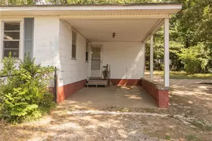 609 Wilcox Ave, Gaffney, SC 29341 - Photo 5