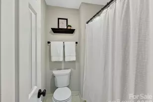 4308 Meadowridge Dr, Charlotte, NC 28226 - Photo 23