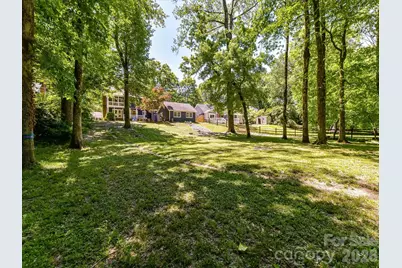 4308 Meadowridge Drive, Charlotte, NC 28226 - Photo 35