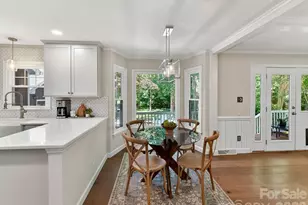 4308 Meadowridge Dr, Charlotte, NC 28226 - Photo 9
