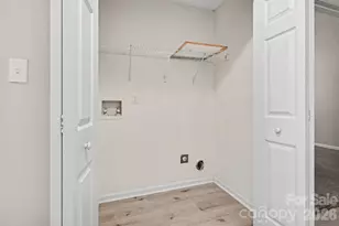 5463 Realtree Ln, Charlotte, NC 28214 - Photo 19