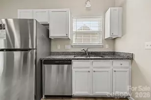 5463 Realtree Ln, Charlotte, NC 28214 - Photo 9