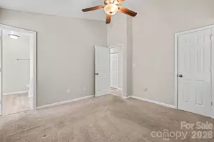 5463 Realtree Ln, Charlotte, NC 28214 - Photo 11