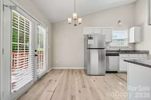 5463 Realtree Ln, Charlotte, NC 28214 - Photo 5
