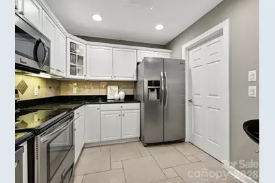 7444 Hurstbourne Green Drive, Charlotte, NC 28277 - Photo 15