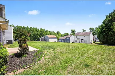 10419 Sparrow Springs Lane, Charlotte, NC 28214 - Photo 19