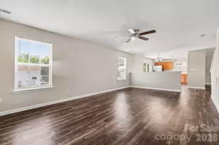 10419 Sparrow Springs Ln, Charlotte, NC 28214 - Photo 3
