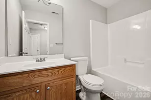 10419 Sparrow Springs Ln, Charlotte, NC 28214 - Photo 17