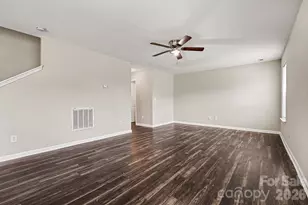 10419 Sparrow Springs Ln, Charlotte, NC 28214 - Photo 13