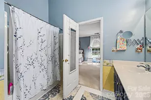 12323 Poplar Forest Dr, Charlotte, NC 28278 - Photo 13