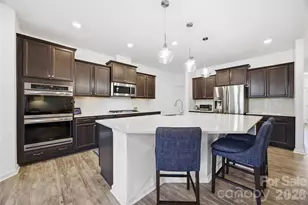8113 Cornhill Ave, Charlotte, NC 28277 - Photo 9