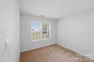 9740 Veronica Dr, Charlotte, NC 28215 - Photo 17