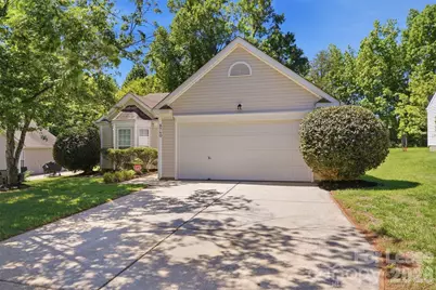 9740 Veronica Drive, Charlotte, NC 28215 - Photo 19