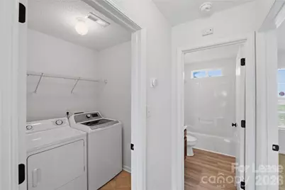 9740 Veronica Drive, Charlotte, NC 28215 - Photo 15
