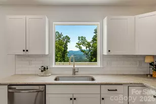 69 Milburn Ln, Hendersonville, NC 28792 - Photo 5