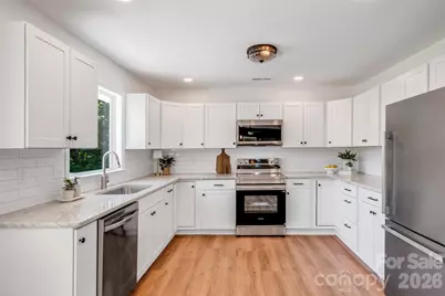 69 Milburn Lane, Hendersonville, NC 28792 - Photo 9