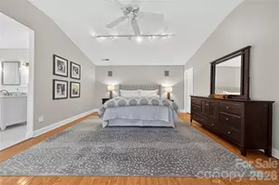 9024 Bonnie Briar Cir, Charlotte, NC 28277 - Photo 17