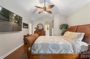 7923 Shiny Meadow Ln, Charlotte, NC 28215 - Photo 11