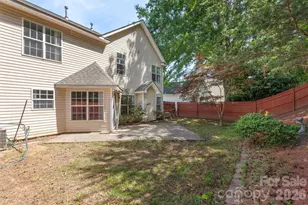 7923 Shiny Meadow Ln, Charlotte, NC 28215 - Photo 21