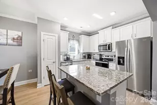 124 N Sina St, Troutman, NC 28166 - Photo 19