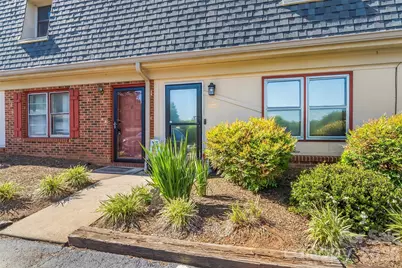 224 14th Avenue SE #C, Hickory, NC 28602 - Photo 1