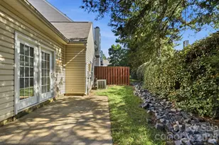 6068 Bobcat Pl, Charlotte, NC 28269 - Photo 23