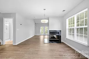 6068 Bobcat Pl, Charlotte, NC 28269 - Photo 3
