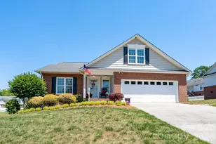 587 Marigold Dr, Kannapolis, NC 28083 - Photo 1