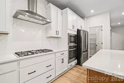 908 Kinsey Alley, Charlotte, NC 28217 - Photo 7