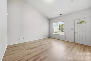 6330 Derryfield Dr, Charlotte, NC 28213 - Photo 3