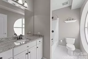 400 N Church St, Charlotte, NC 28202 - Photo 33