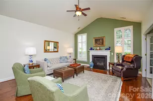 2249 N Castle Ct, Matthews, NC 28105 - Photo 7