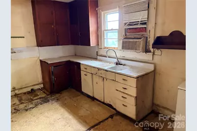 1286 Elmwood Avenue, Lancaster, SC 29720 - Photo 5