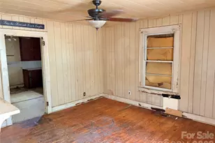 1286 Elmwood Ave, Lancaster, SC 29720 - Photo 3