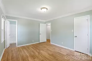 1440 Jodhpur Ct, Charlotte, NC 28212 - Photo 9