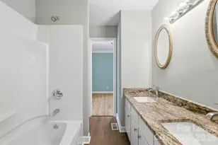 1440 Jodhpur Ct, Charlotte, NC 28212 - Photo 11