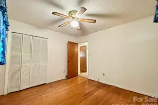 213 N Park Ln, Black Mountain, NC 28711 - Photo 15