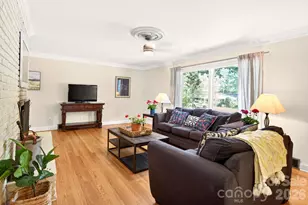 25 Bevlyn Dr, Asheville, NC 28803 - Photo 5