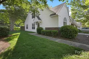 8935 Houston Ridge Rd, Charlotte, NC 28277 - Photo 3