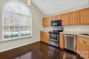 8935 Houston Ridge Rd, Charlotte, NC 28277 - Photo 9