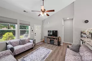 119 Brown St, Clover, SC 29710 - Photo 9