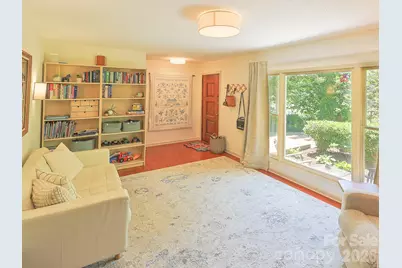 378 Dillingham Circle, Asheville, NC 28805 - Photo 5