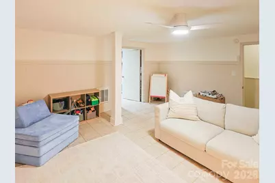 378 Dillingham Circle, Asheville, NC 28805 - Photo 17