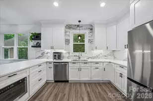 9712 Worley Dr, Charlotte, NC 28215 - Photo 17