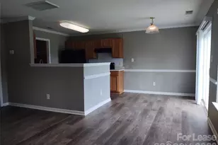 7302 Woodbourne Ln, Charlotte, NC 28273 - Photo 5